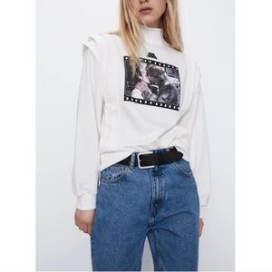 Zara White Graphic Sweatshirt